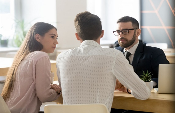 insurance brokers